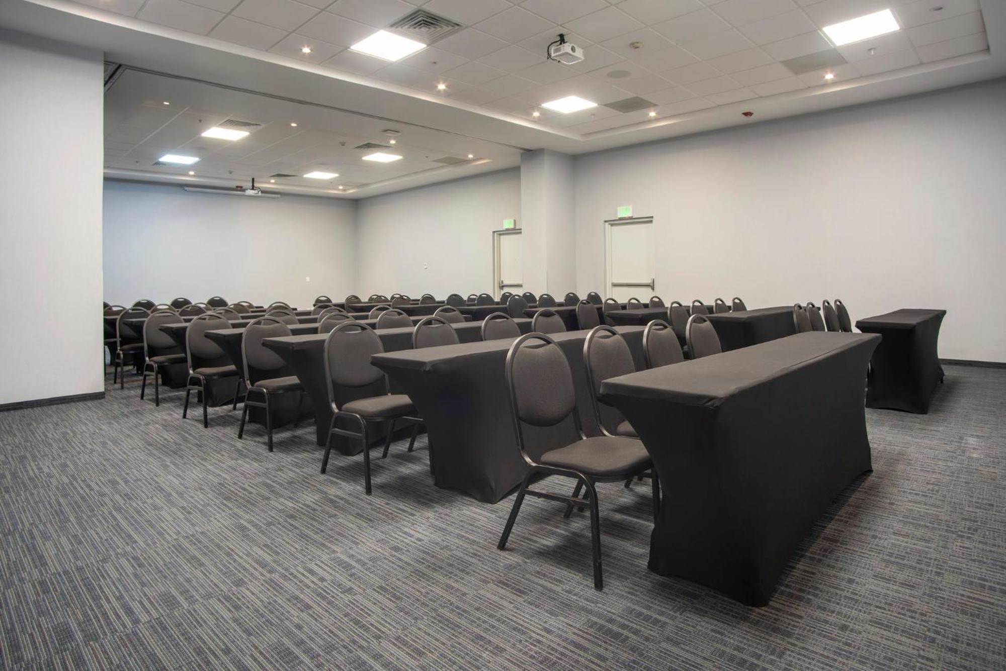 Holiday Inn Express Guadalajara Iteso By Ihg Zapopan Eksteriør billede