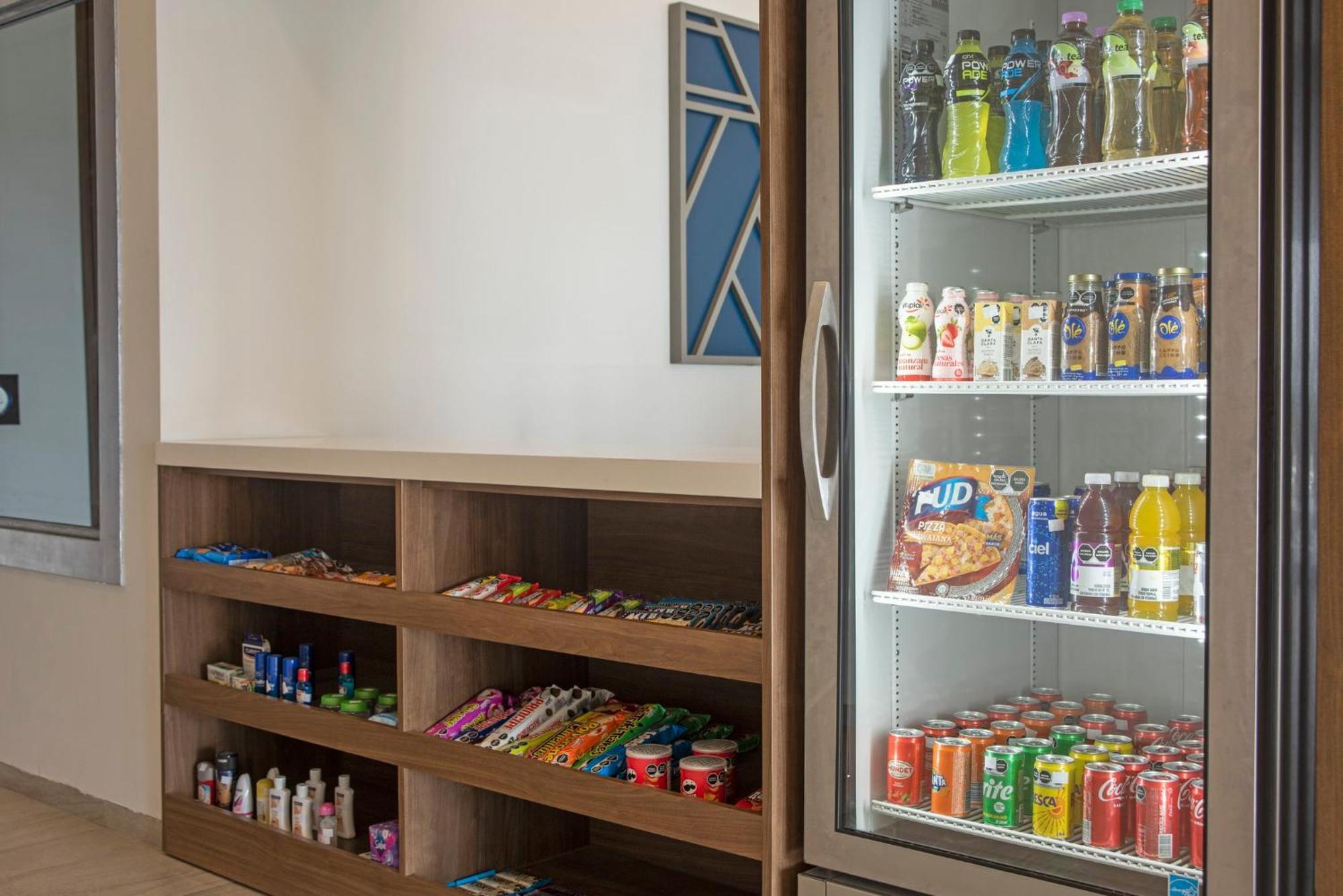 Holiday Inn Express Guadalajara Iteso By Ihg Zapopan Eksteriør billede