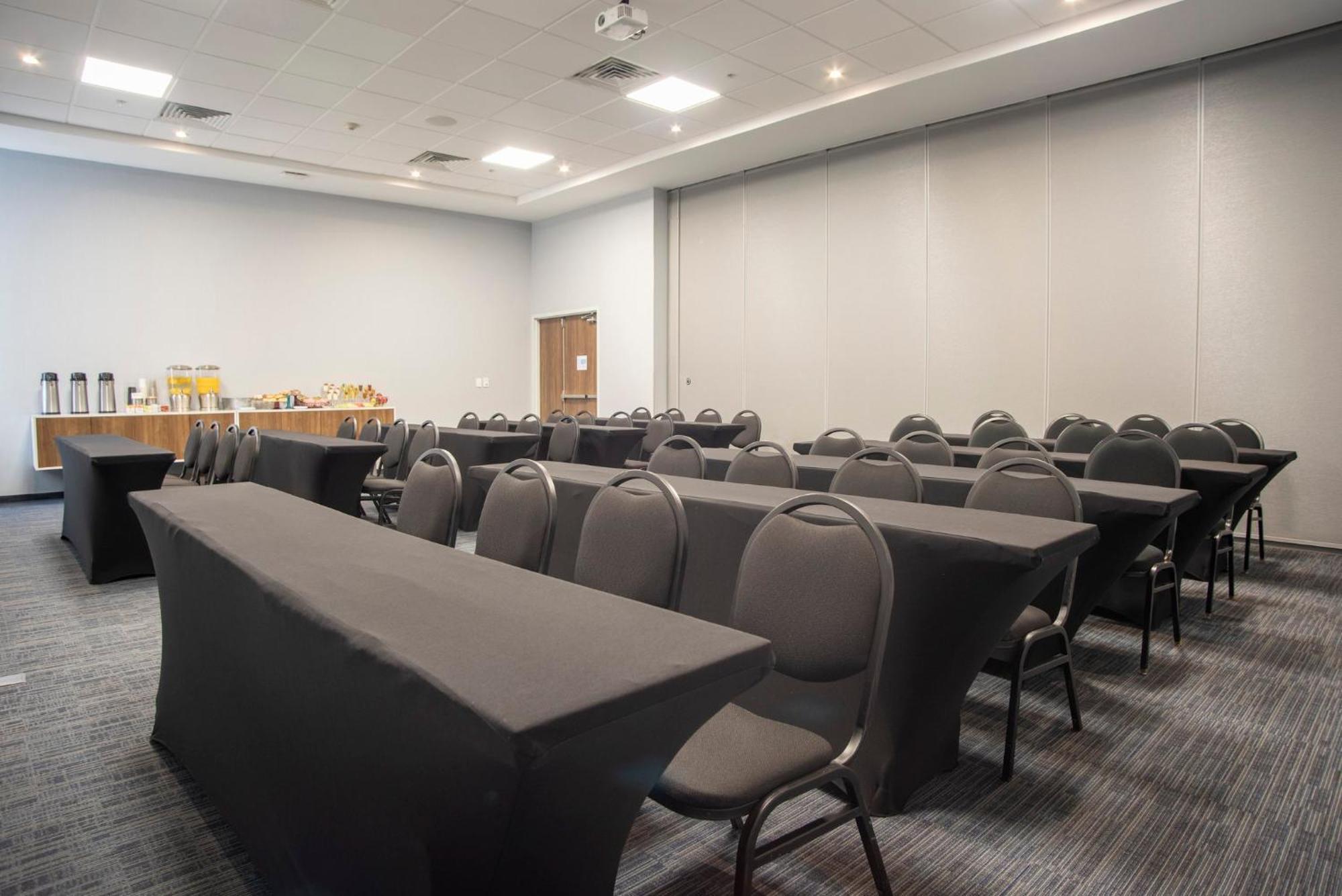 Holiday Inn Express Guadalajara Iteso By Ihg Zapopan Eksteriør billede