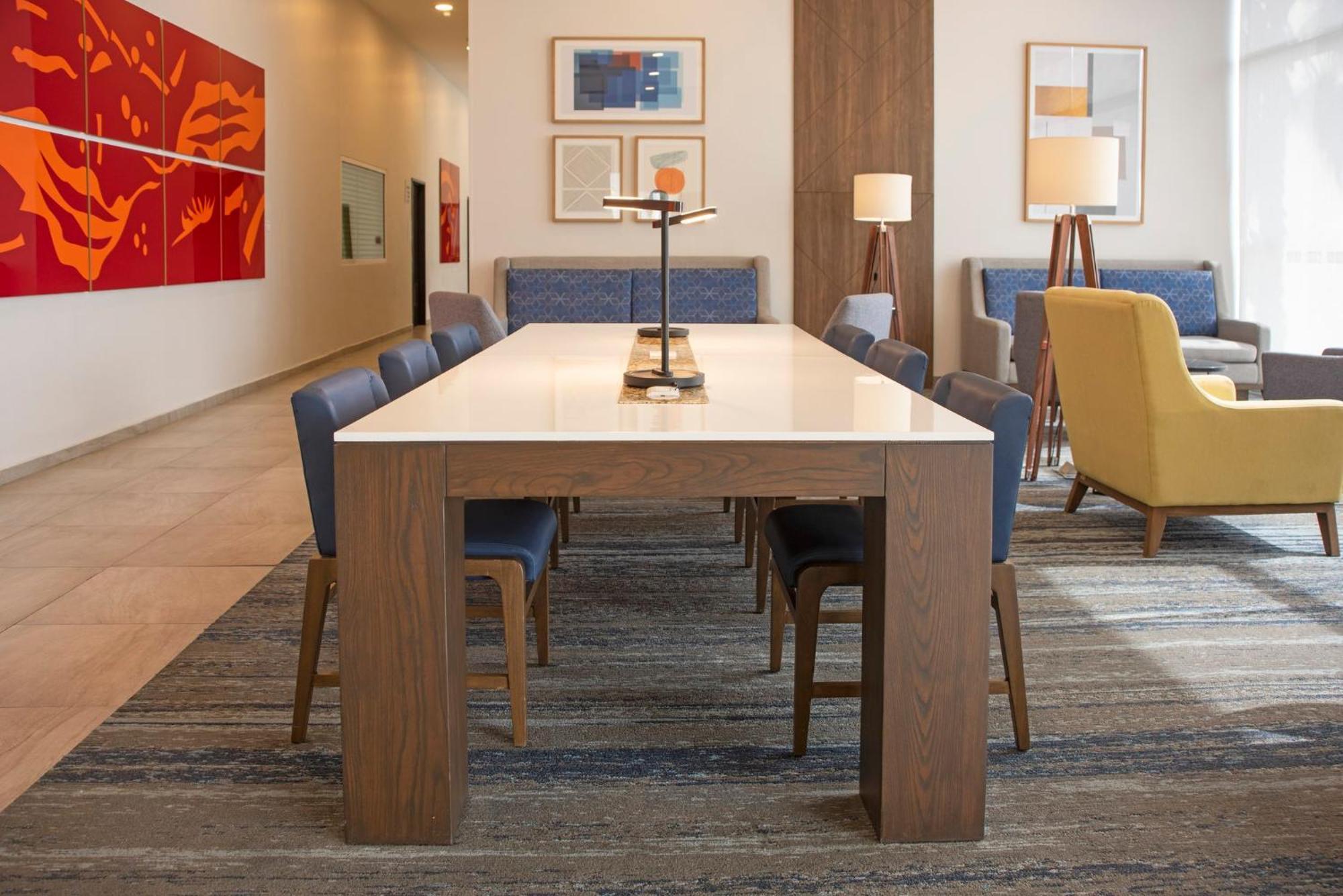 Holiday Inn Express Guadalajara Iteso By Ihg Zapopan Eksteriør billede