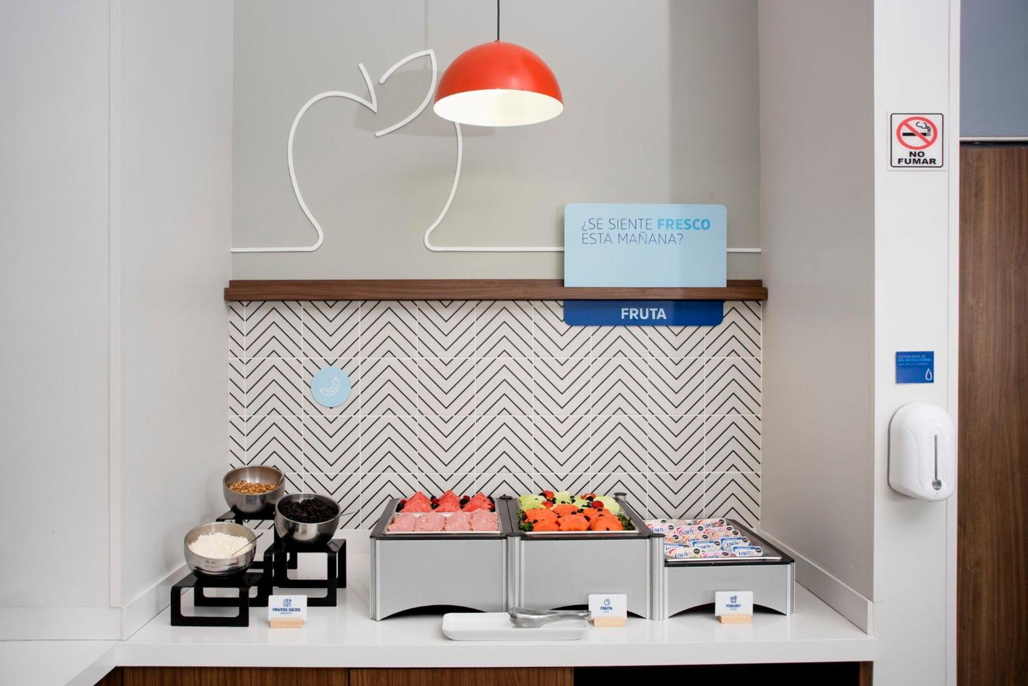 Holiday Inn Express Guadalajara Iteso By Ihg Zapopan Eksteriør billede