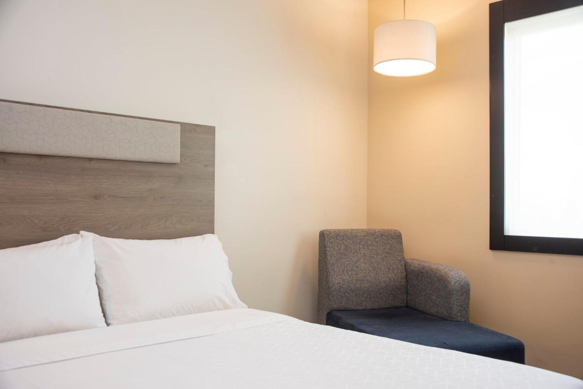 Holiday Inn Express Guadalajara Iteso By Ihg Zapopan Eksteriør billede