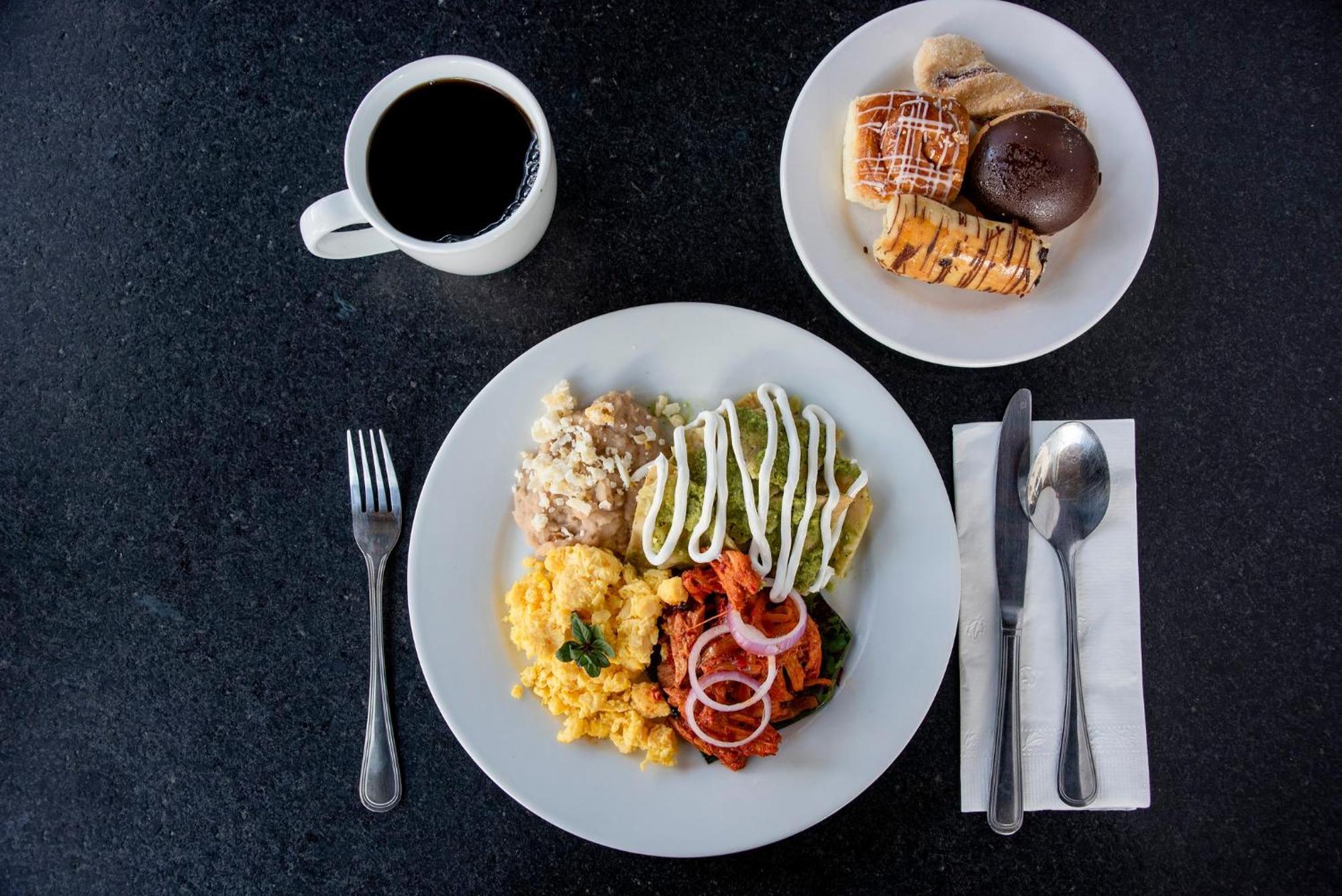 Holiday Inn Express Guadalajara Iteso By Ihg Zapopan Eksteriør billede