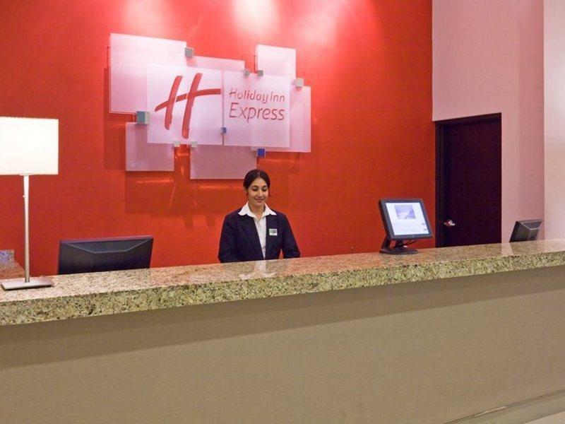Holiday Inn Express Guadalajara Iteso By Ihg Zapopan Interiør billede